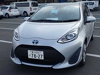 TOYOTA AQUA 2019