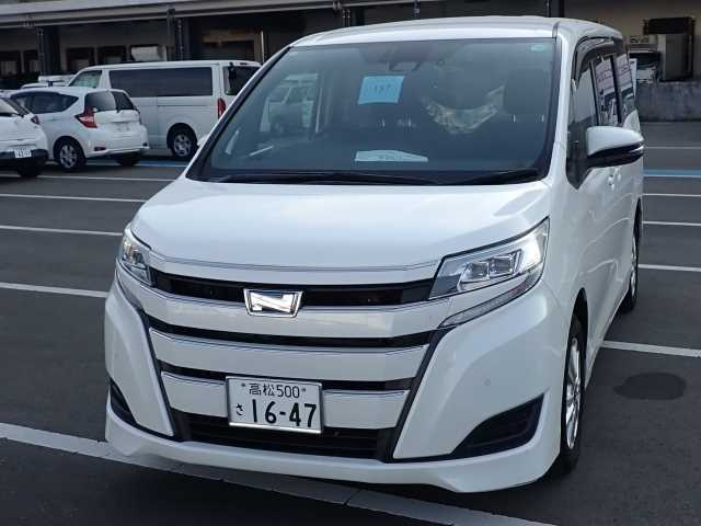 TOYOTA NOAH 2020