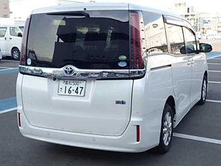 TOYOTA NOAH 2020