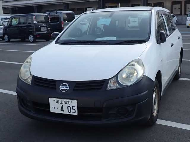 NISSAN AD 2013