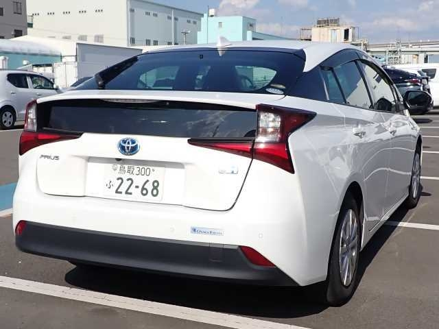 TOYOTA PRIUS 2020