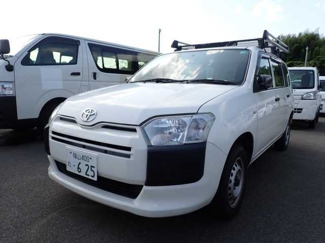 TOYOTA PROBOX 2017