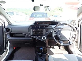 TOYOTA AQUA 2015