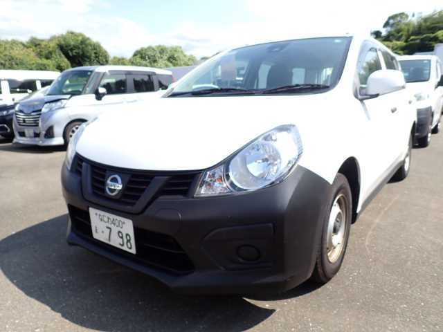 NISSAN AD 2018