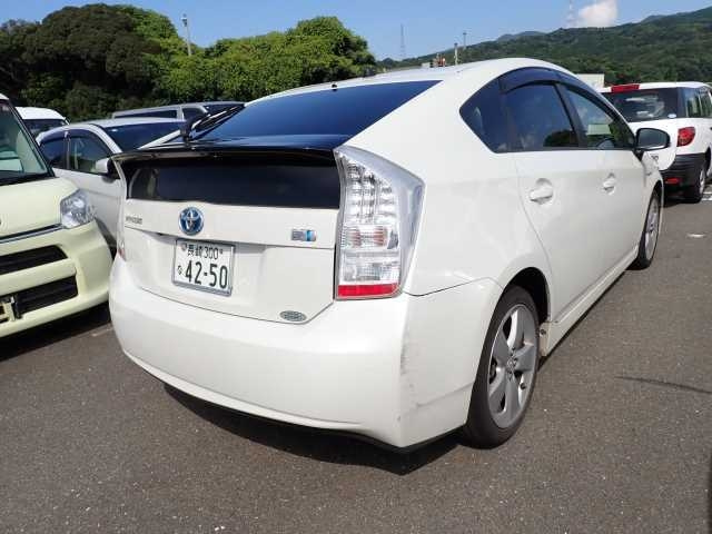 TOYOTA PRIUS 2010