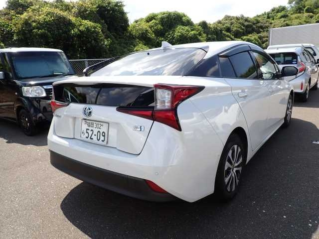 TOYOTA PRIUS 2020