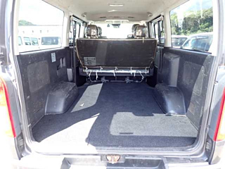 TOYOTA HIACE VAN 2020