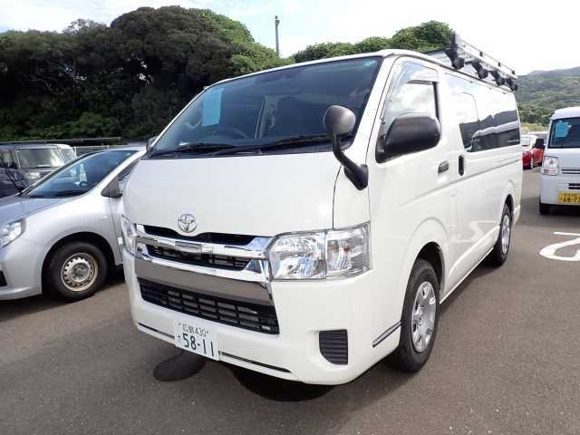 TOYOTA HIACE VAN 2019