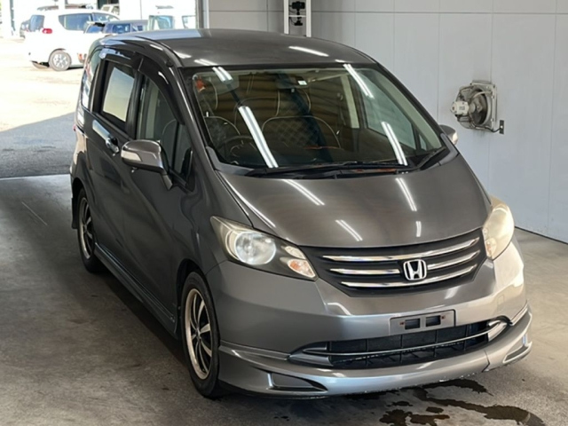 HONDA FREED 2008