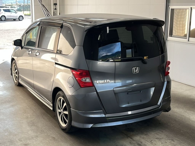 HONDA FREED 2008