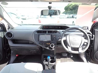 TOYOTA AQUA 2018