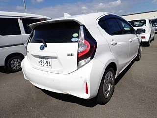 TOYOTA AQUA 2019