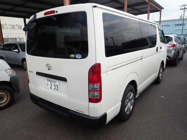 TOYOTA HIACE VAN 2020
