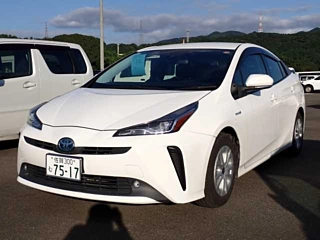 TOYOTA PRIUS 2019