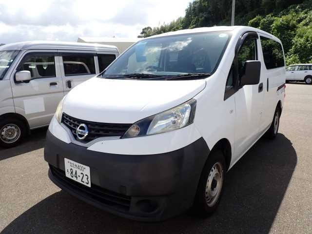 NISSAN NV200 2017