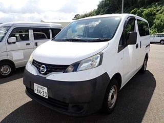 NISSAN NV200 2017