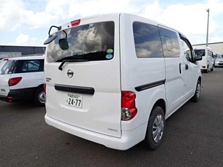NISSAN NV200 2019