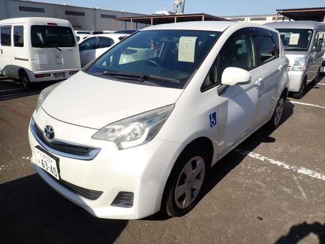 TOYOTA RACTIS 2014