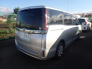 TOYOTA NOAH 2020