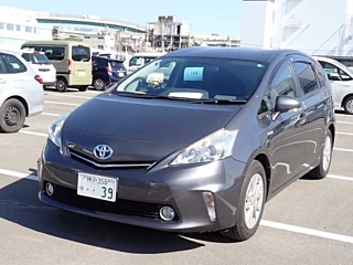 TOYOTA PRIUS ALPHA 2014