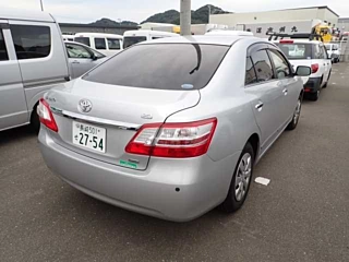 TOYOTA PREMIO 2012