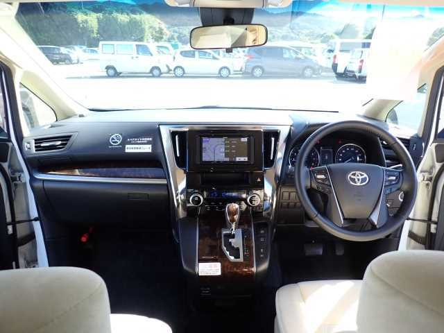 TOYOTA VELLFIRE 2018