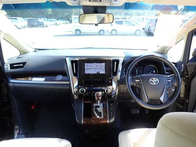 TOYOTA VELLFIRE 2018