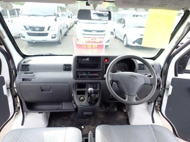 DAIHATSU HIJET VAN 2013