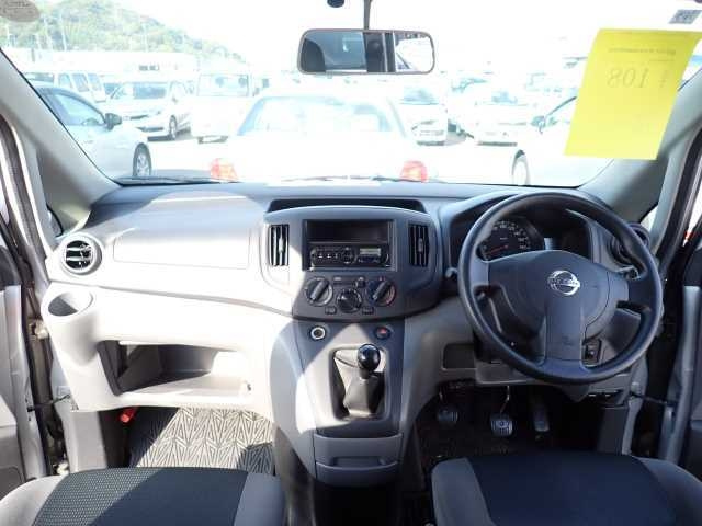 NISSAN NV200 2017