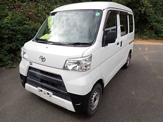 TOYOTA PIXIS VAN 2020