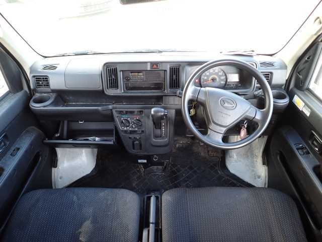 DAIHATSU HIJET VAN 2019