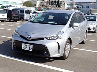 TOYOTA PRIUS ALPHA 2016