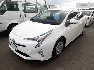 TOYOTA PRIUS 2018