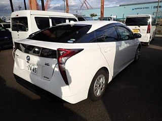 TOYOTA PRIUS 2018