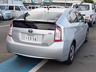 TOYOTA PRIUS 2012
