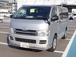 TOYOTA HIACE VAN 2009