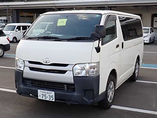 TOYOTA HIACE VAN 2017