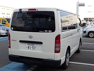 TOYOTA HIACE VAN 2015