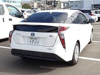 TOYOTA PRIUS 2016