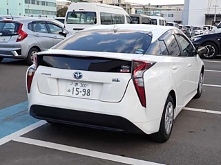 TOYOTA PRIUS 2018