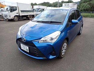 TOYOTA VITZ 2018
