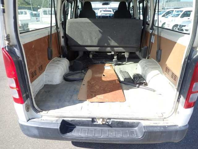 TOYOTA HIACE VAN 2017