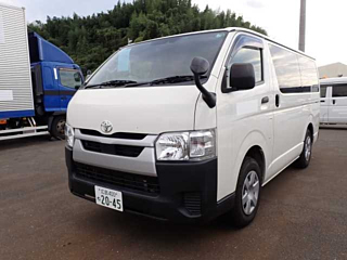 TOYOTA HIACE VAN 2020