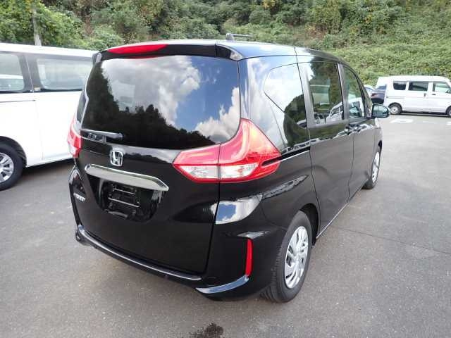 HONDA FREED 2022