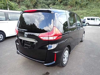 HONDA FREED 2022