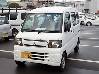 MITSUBISHI MINICAB VAN 2011