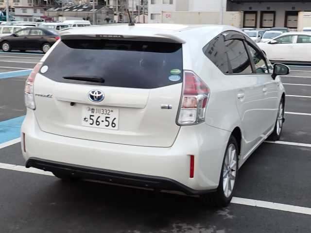 TOYOTA PRIUS ALPHA 2019