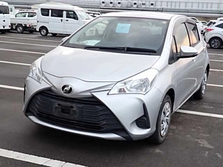 TOYOTA VITZ 2018