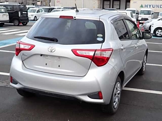 TOYOTA VITZ 2018