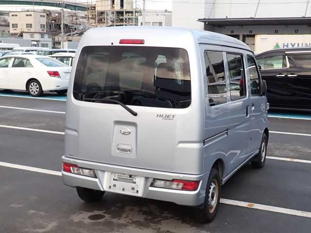 DAIHATSU HIJET VAN 2019